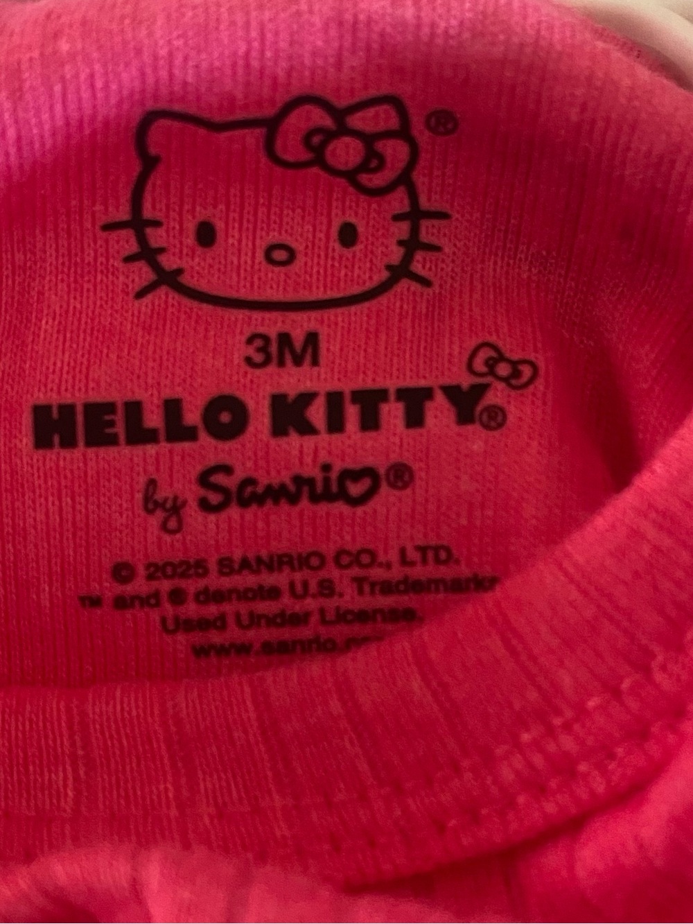 Hello Kitty Pink Ribbed Short-Sleeve One-Piece Bodysuit Set - Picture 6 of 6